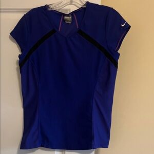 Nike Women's Royal Blue and Black Short Sleeve Exercise Tee